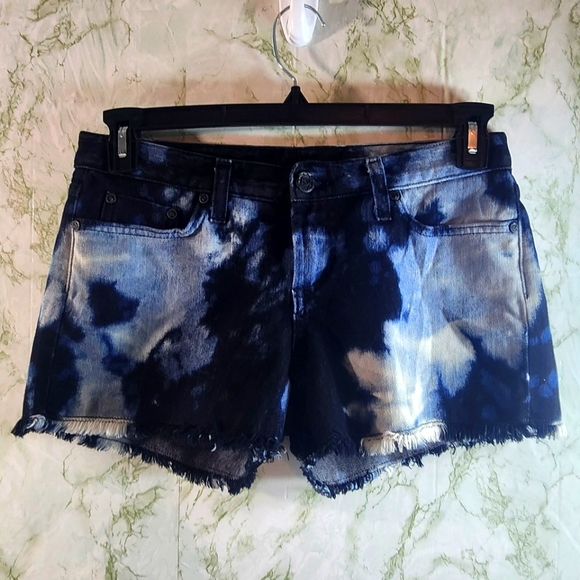 bebe jeans Phantom Wash Jean Shorts - Picture 2 of 10